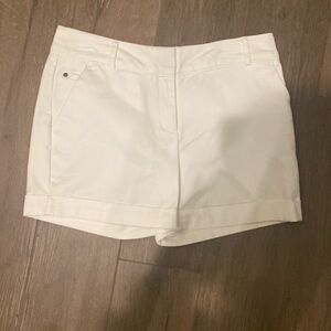 Women’s apt 9 white shorts size 10